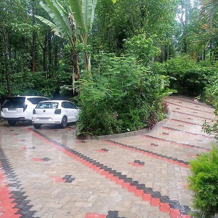 Dreams Home Estate Stay Suntikoppa Exterior foto